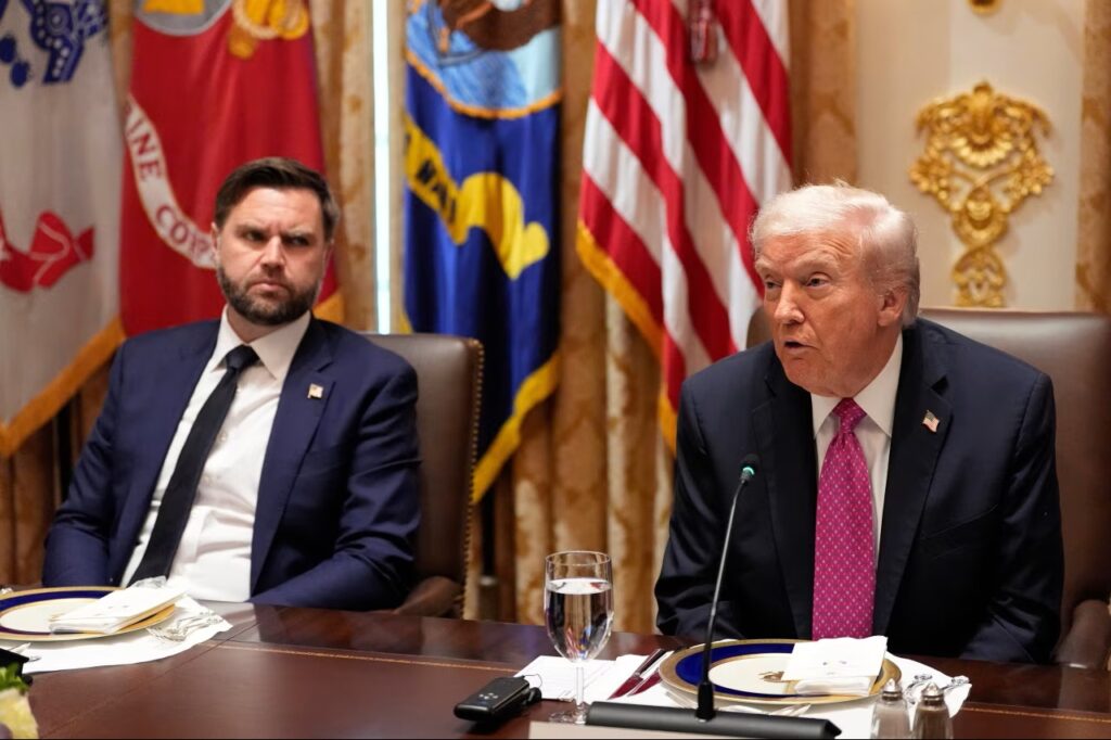 Τραμπ: Σήμερα η υπογραφή της συμφωνίας με το Ιράν – ο Βανς αναμένεται στο Ισλαμαμπάντ