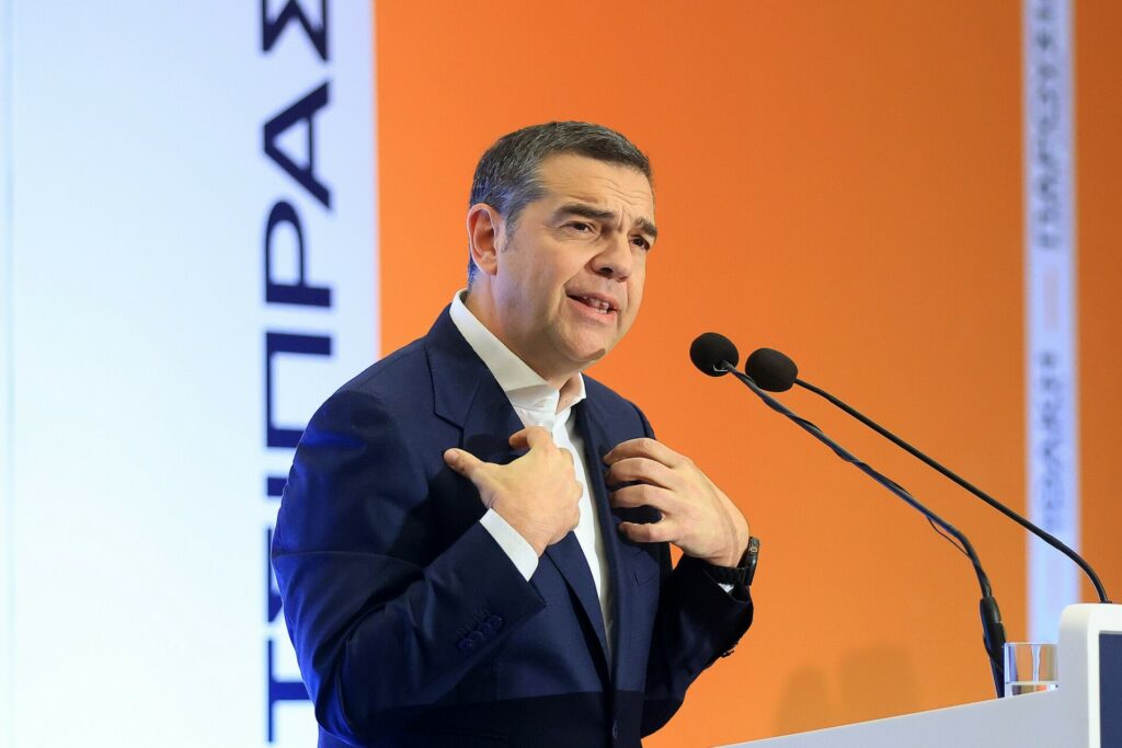 Το συμμάζεμα του εσωκομματικού μετώπου, η ιδέα της κυβερνητικής επιτροπής, ένας διαγωνισμός 3,3 εκατ. πριν την ώρα του, τα ζόρια του Αλέξη και οι… εθελοντές για το νέο κόμμα