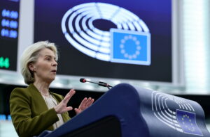 Καμπανάκι φον ντερ Λάιεν: Ο πόλεμος στο Ιράν απειλεί την Ευρώπη με κρίση ετών