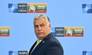 Μαθήματα για τον κόσμο από τη μικρή Ουγγαρία