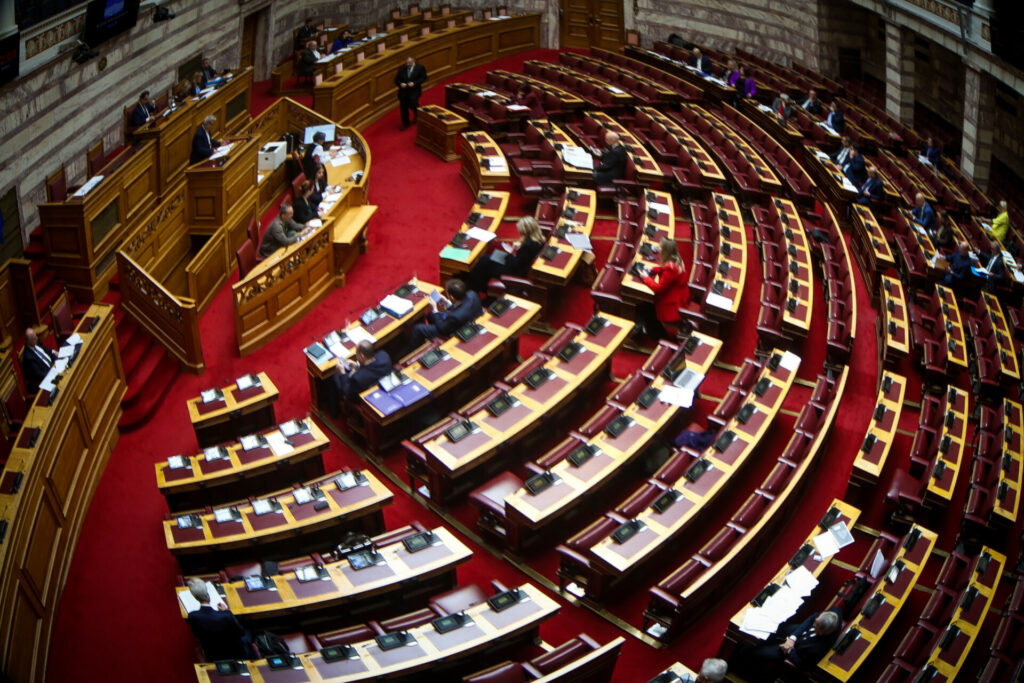 Το… αντάρτικο των γαλάζιων βουλευτών, η “παλιά” και η “νέα” Νέα Δημοκρατία, η κατασκοπεία με το Predator χωρίς κρατικά μυστικά και οι συζητήσεις στο Μαξίμου για τις εκλογές