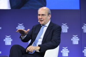 Χατζηδάκης: Αντί για μείωση του ΦΠΑ, μέτρα που φτάνουν πιο άμεσα στους καταναλωτές