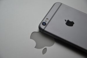 Η Apple πλήρωσε 17 δισ. δολάρια σε φόρους στην Ιρλανδία – Πώς προέκυψε το πρωτοφανές ποσό