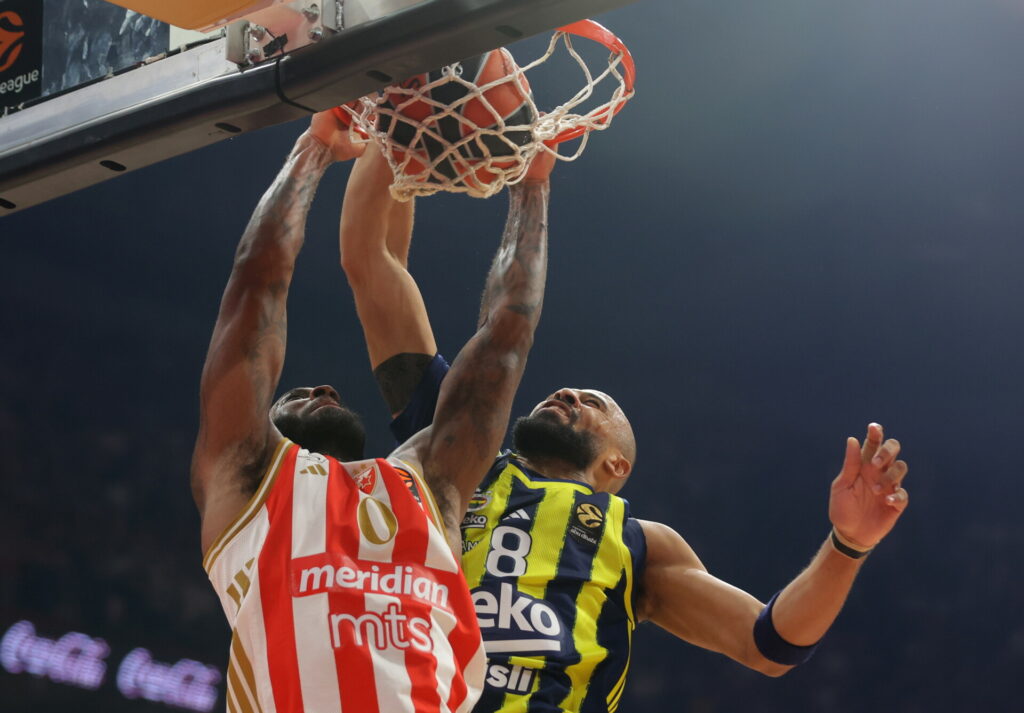Φενέρμπαχτσε, Ερυθρός Αστέρας Euroleague