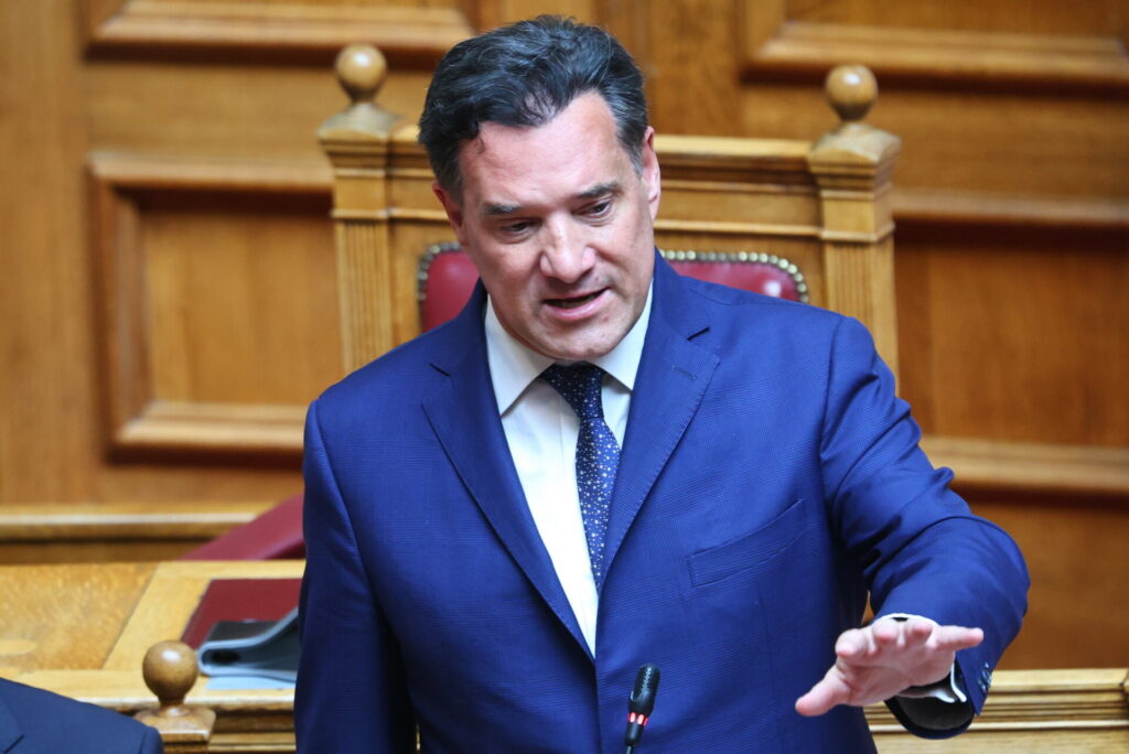 Πυρά Γεωργιάδη κατά Δένδια στην ΚΟ της ΝΔ: “Δεν ιδρώνουν όλοι τη φανέλα”