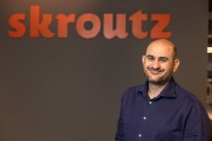 Η Blackstone εξαγοράζει πλειοψηφικό μερίδιο της Skroutz, πωλητής το CVC