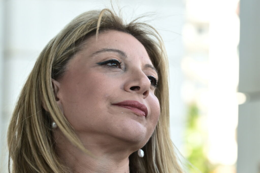 Ποιοι στηρίζουν το κόμμα της Καρυστιανού – Όλα τα πρόσωπα που έχει δίπλα της