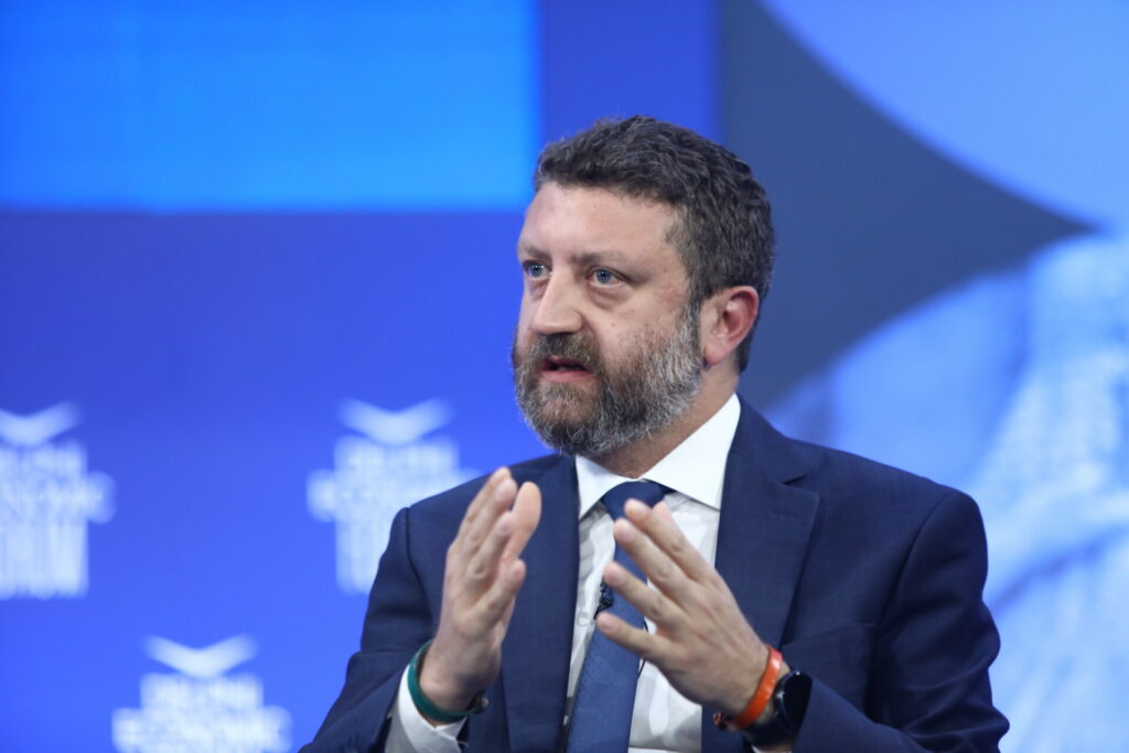 Κρατική ένεση 750 εκατ. ευρώ στην οπτικοακουστική βιομηχανία, τι προβλέπει το επιχειρησιακό σχέδιο