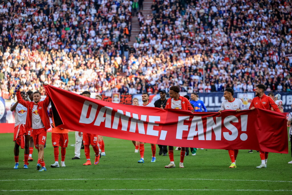 Bundesliga: Γιατί ο κανόνας 50+1 φρενάρει τις ξένες επενδύσεις παρά την αύξηση εσόδων κατά 15 δισ.