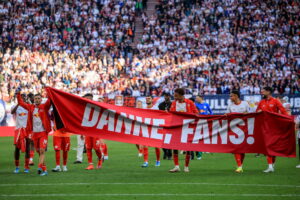 Bundesliga: Γιατί ο κανόνας 50+1 φρενάρει τις ξένες επενδύσεις παρά την αύξηση εσόδων κατά 15 δισ.