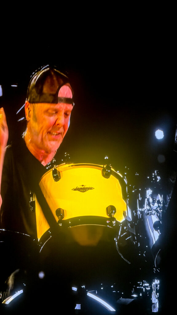 Μυθική η εμφάνιση των Metallica στο ΟΑΚΑ