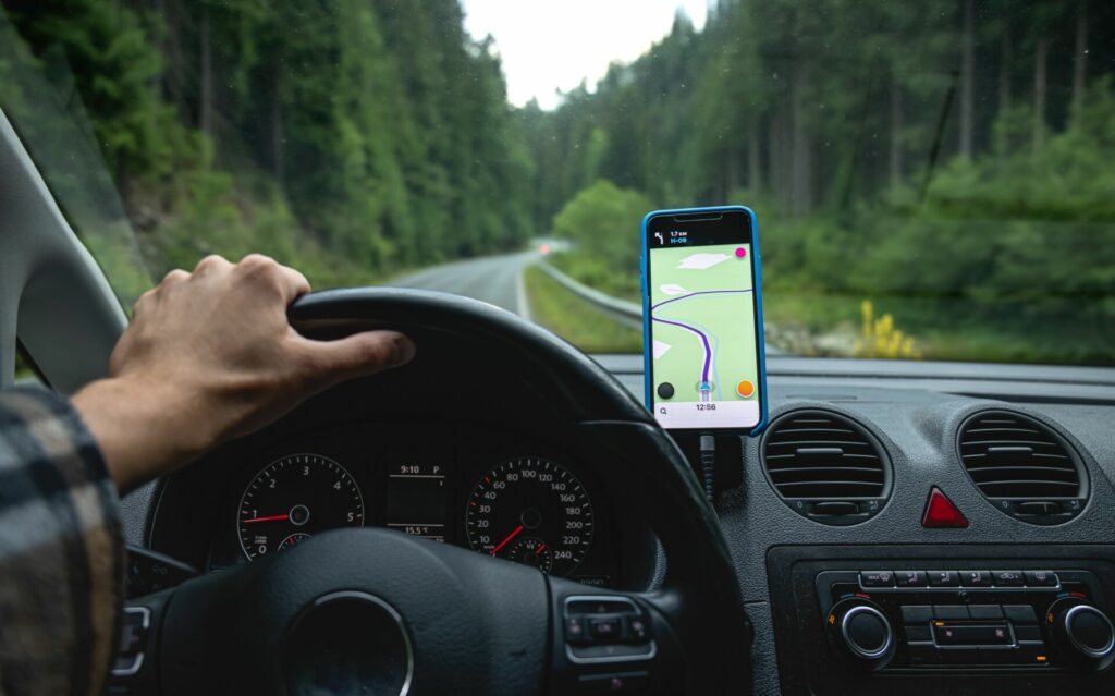 Γιατί σταμάτησα να χρησιμοποιώ το Google Maps στο Android Auto – και ποια εφαρμογή χρησιμοποιώ πλέον
