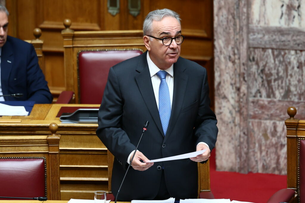 Παπαθανάσης: Ξεκινάει η ανάπλαση των προσφυγικών στην Αλεξάνδρας