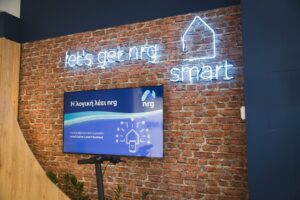 Η nrg εγκαινιάζει νέο κατάστημα στο Αιγάλεω και ενισχύει τη φυσική της παρουσία στην Αττική