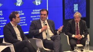 Πιερρακάκης: Αν η Ευρώπη δεν ενώσει τις δυνάμεις της σε οικονομία, άμυνα και τεχνολογία, θα χάσει μια μεγάλη ευκαιρία