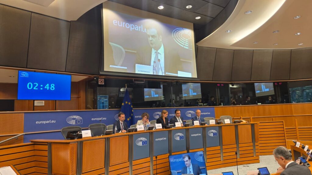 Πιερρακάκης: Η οικονομία της ευρωζώνης μπορεί να αντέξει το νέο σοκ