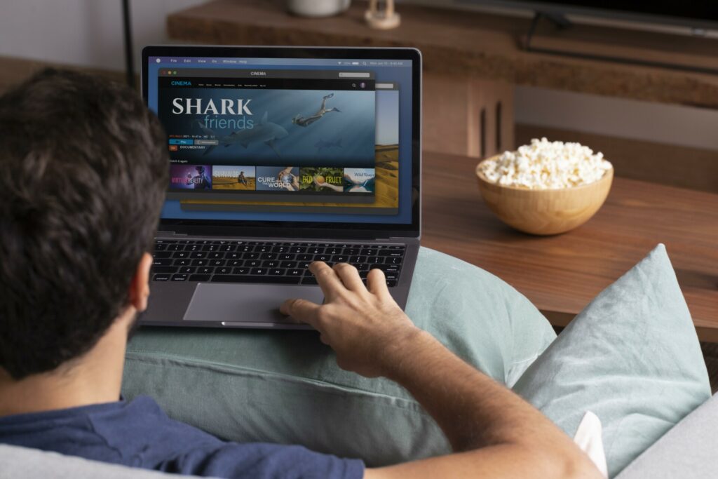 Netflix, Disney+, Prime Video, Apple TV: Ποιες πλατφόρμες κερδίζουν τη μάχη του streaming στην Ελλάδα