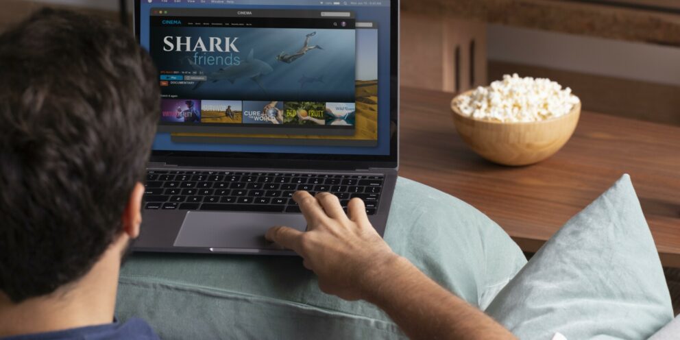 Netflix, Disney+, Prime Video, Apple TV: Ποιες πλατφόρμες κερδίζουν τη μάχη του streaming στην Ελλάδα