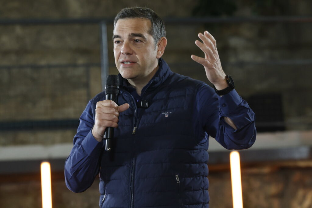 Οι Γάλλοι “επένδυσαν” στρατιωτικά στην Κύπρο, οι Αμερικανοί ακολουθούν το παράδειγμά τους, ο Τσίπρας έξω “πουλάει”