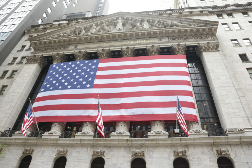 Wall Street: Ιστορικό υψηλό για Nasdaq και S&P 500, σγα