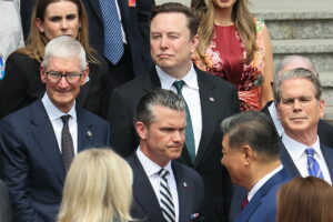 Τι υποσχέθηκε ο Σι στους CEOs – Συμφωνία με Τραμπ για τα πυρηνικά του Ιράν, αλλά τα αγκάθια παραμένουν