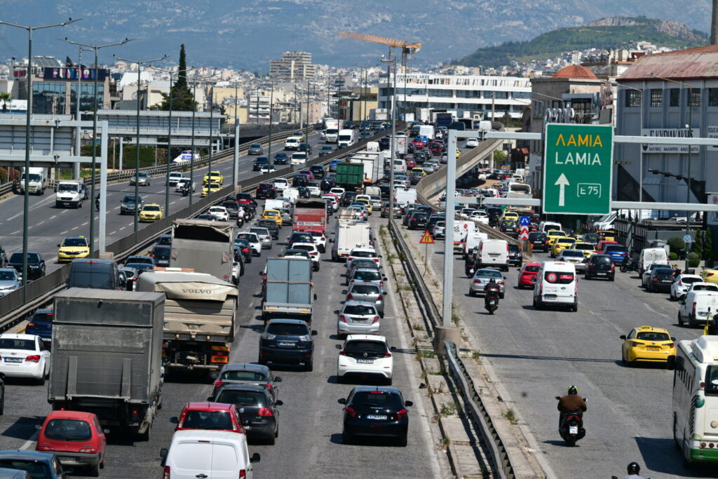 Αλλάζουν τα όρια ταχύτητας στην εθνική οδό: Ποιους οδηγούς αφορά