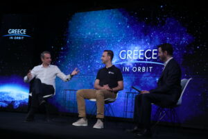 Μητσοτάκης: Ο πρώτος Έλληνας αστροναύτης τα επόμενα 2 χρόνια, ποιος είναι ο Αδριανός Γολέμης