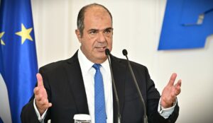 Η Apollo Global εξαγοράζει την easyJet έναντι 7,7 δισ. δολαρίων –  Sir Στέλιος Χατζηιωάννου: Θα παραμείνουμε μέτοχοι