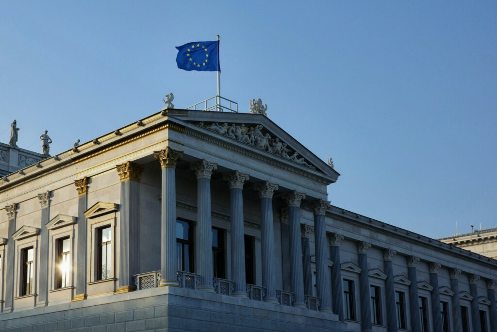 Υπό διαμόρφωση ο νέος οικονομικός χάρτης