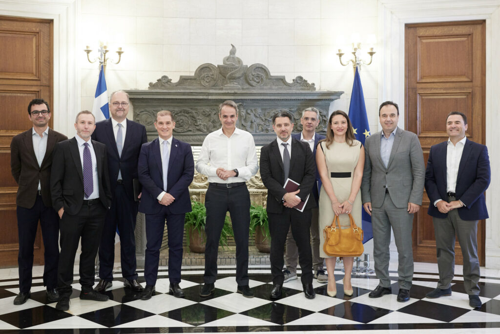 Panos Panay Amazon Κυριάκος Μητσοτάκης
