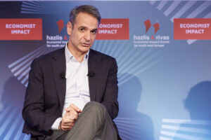 Οι σκέψεις Μητσοτάκη για restart, η συντριβή Ανδρουλάκη στα ποιοτικά ευρήματα των γκάλοπ, όσα δεν είπε ο Δούκας και τα περίεργα ενός γάμου στην Πύλο