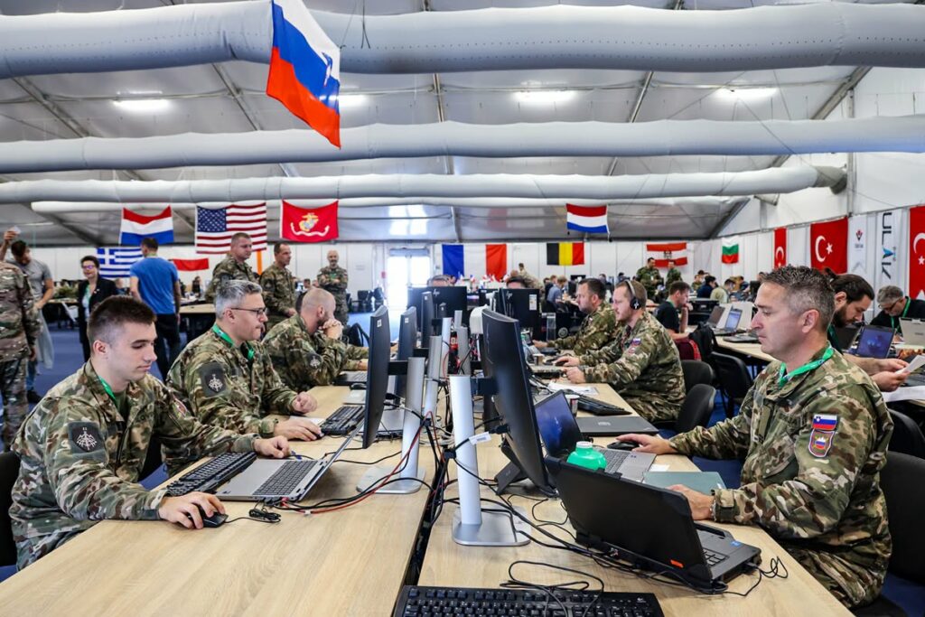 Η μάχη της AI στο ΝΑΤΟ: Η Γαλλία αμφισβητεί την κυριαρχία της Palantir