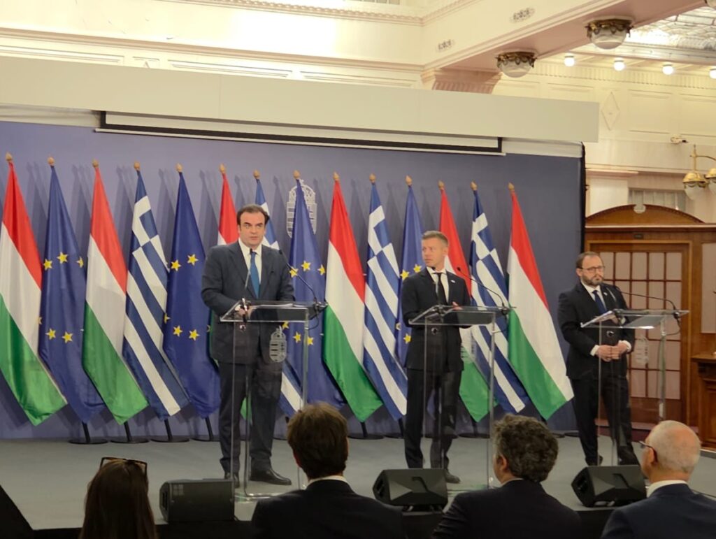Πιερρακάκης: Στήριξη του Eurogroup για ένταξη της Ουγγαρίας στο ευρώ