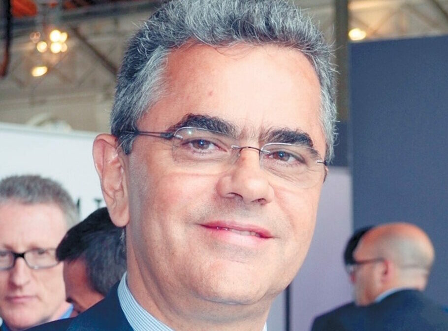 Profile: Πώς AI και εξαγορές εκτόξευσαν 63% τα καθαρά κέρδη στο α’ εξάμηνο