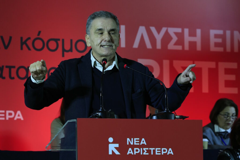Τσακαλώτος κατά Τσίπρα: Δεν τον πιστεύει κανείς – Τι τον εμποδίσαμε το 2019;