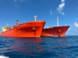 Μπαράζ παραγγελιών για 216 νέα πλοία από τους Έλληνες εφοπλιστές στο πρώτο 6μηνο