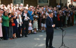 Βρετανία: Τα νέα πρόσωπα της κυβέρνησης Μπέρναμ και τα πρώτα φιλολαϊκά μέτρα