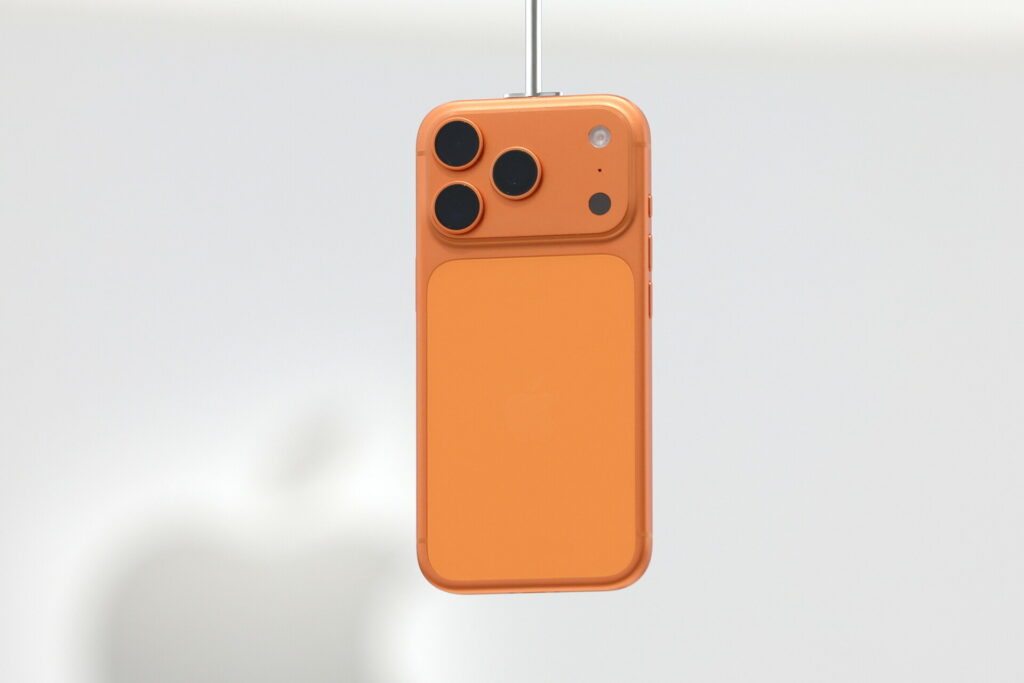 Έθαψαν iPhone 17 Pro Max για 250 χρόνια