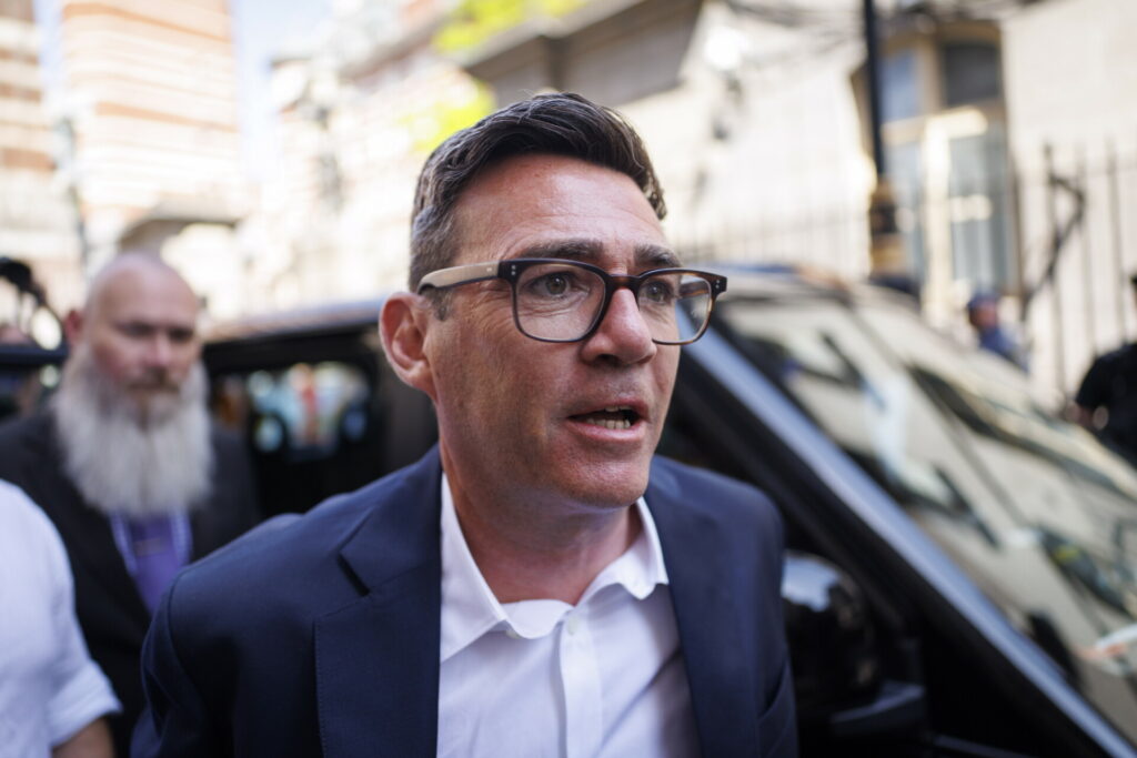 Ξεκίνησε η διαδικασία στους Εργατικούς για τη διαδοχή του Στάρμερ – Ο Μπέρναμ μοναδικός υποψήφιος