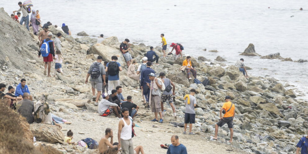 Θέουτα: Η εισβολή στα σύνορα μετατρέπει την ισπανομαροκινή κρίση σε ευρωπαϊκή μεταναστευτική βόμβα