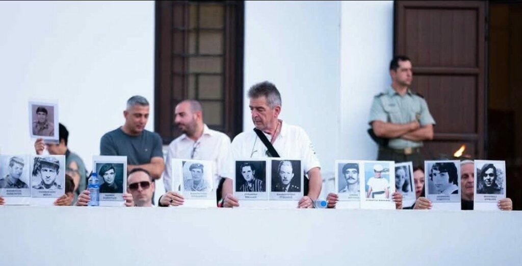 Πολιτικός κόσμος για τα 52 χρόνια από την τουρκική εισβολή στην Κύπρο