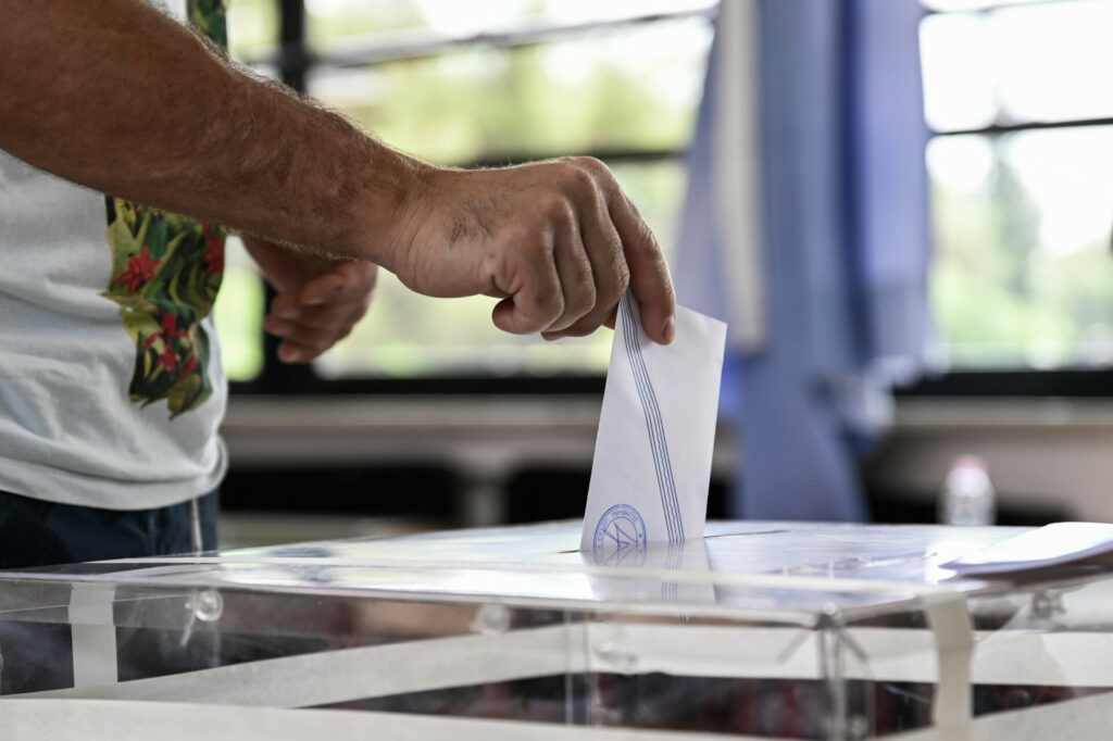 Ο ορατός κίνδυνος της βουβής ψήφου από την ανάποδη, το επόμενο “χτύπημα” του Μυστακίδη, η ψήφος εμπιστοσύνης των επενδυτών και η παράμετρος των εκλογών
