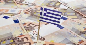 Προϋπολογισμός: Πρωτογενές πλεόνασμα 4,49 δισ., φοροέσοδα 33,38 δισ. στο εξάμηνο