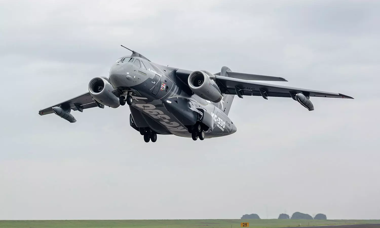 To εντυπωσιακό C-390 Millenium της Embraer