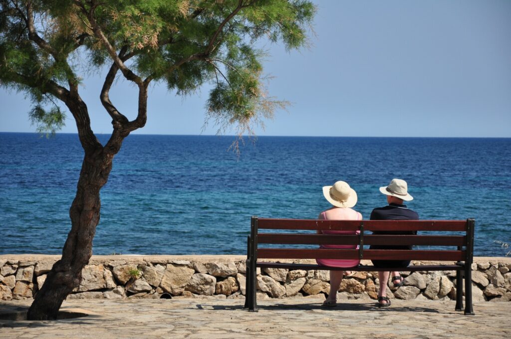 Επίδομα άδειας καλοκαιριού: Πότε οφείλει να το δώσει η επιχείρηση