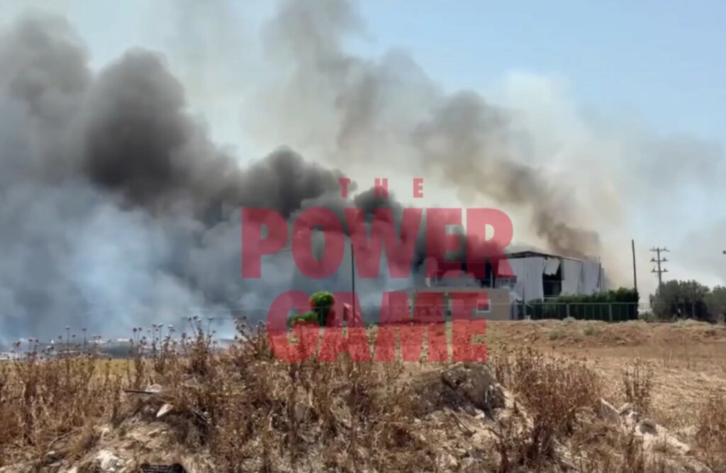 Κόρινθος: Έκρηξη και μεγάλη φωτιά σε εργοστάσιο στα Εξαμίλια – Εντοπίστηκε σορός