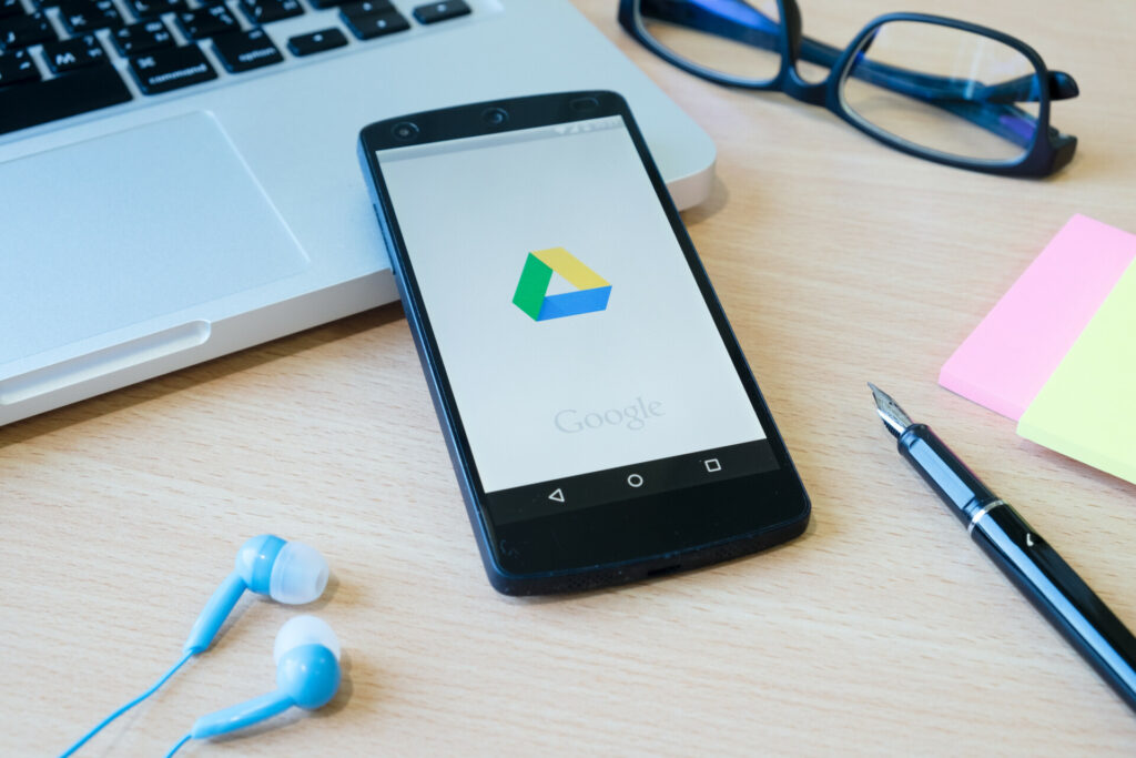 Χρησιμοποιείτε Claude και Google Drive; Δείτε πώς θα κρατήσετε τα δεδομένα σας ιδιωτικά