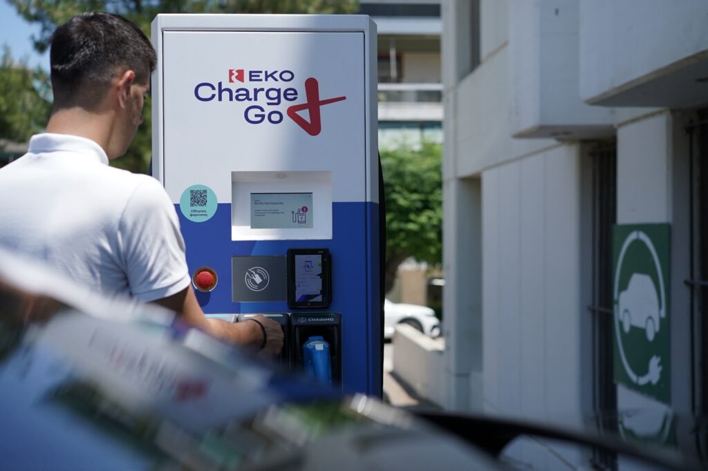 EKO Charge&Go: Πως η συνεργασία με τον Δήμο Παπάγου-Χολαργού φέρνει την ηλεκτροκίνηση πιο κοντά στους πολίτες