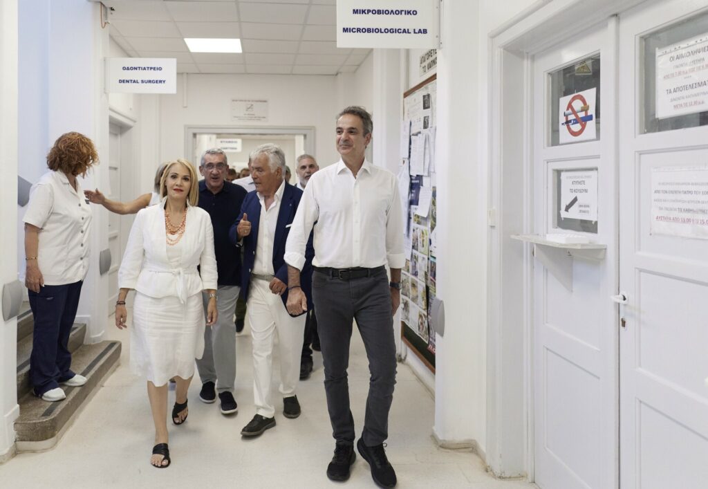 Eπίσκεψη Μητσοτάκη στο Γενικό Νοσοκομείο Λέρου: Η μεγαλύτερη παρέμβαση στις υποδομές του ΕΣΥ από συστάσεώς του