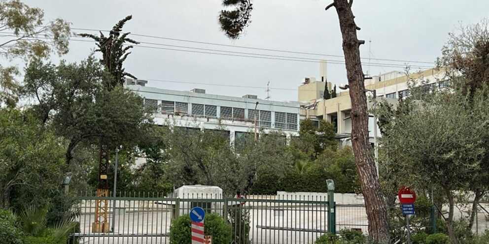 Ξαναπαίρνει ζωή το πρώην “αρχηγείο” της οικογένειας Μαρινόπουλου στον Άλιμο
